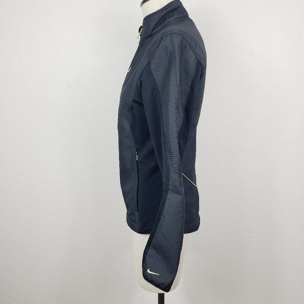 Nike Sphere Pro Full-Zip Textured Fitness Jacket - Picture 3 of 7
